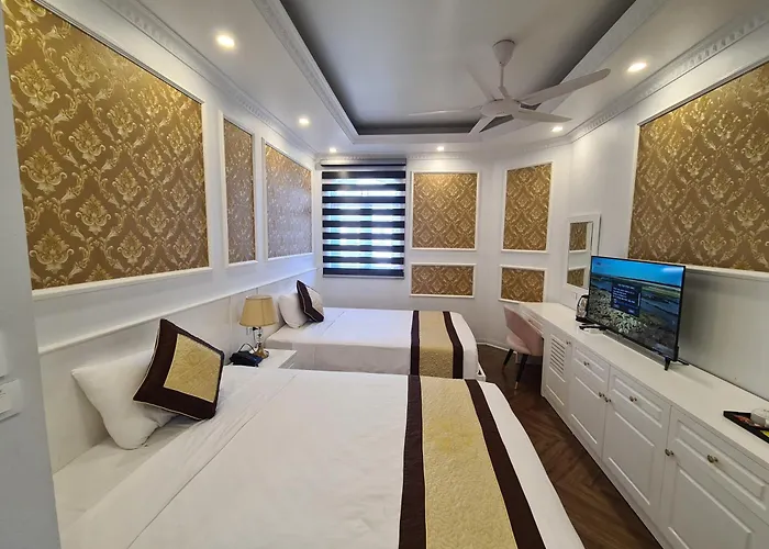 Khanh Linh Bai Chay Hotel *